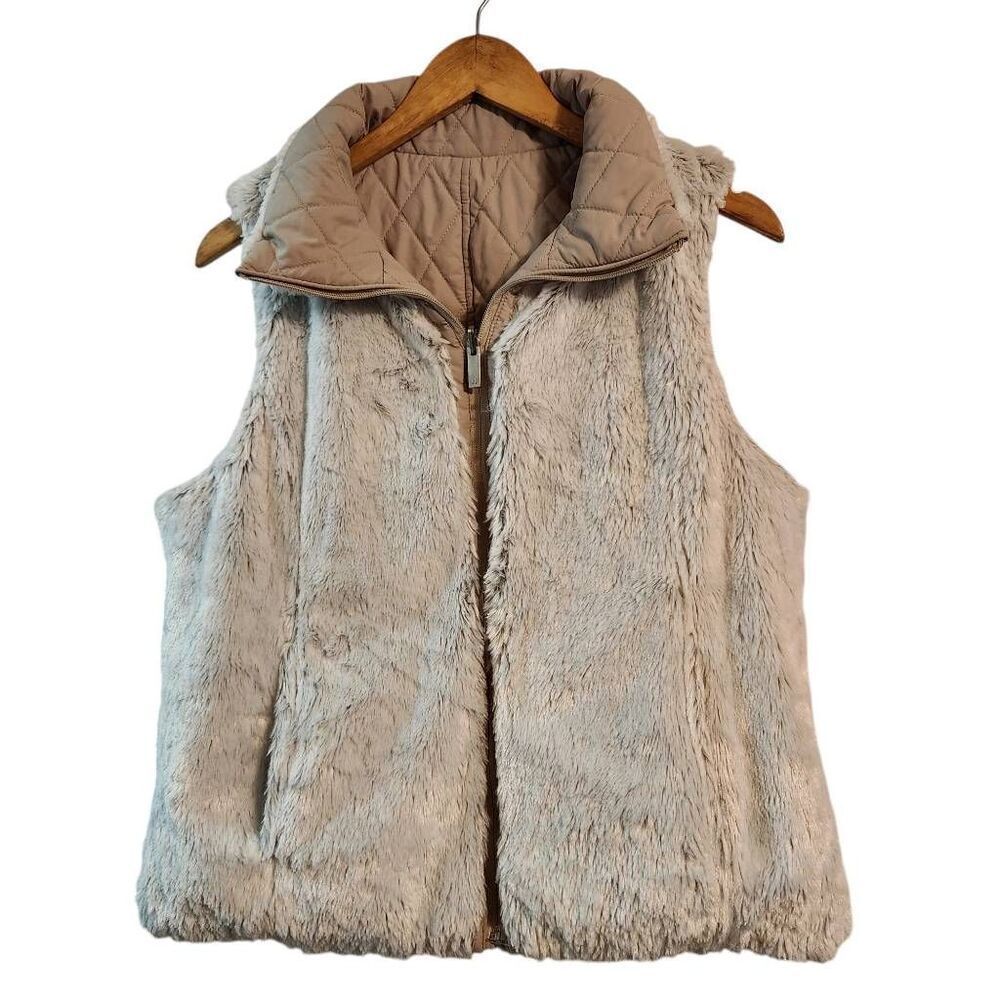 Weatherproof reversible gray faux fur‎ tan Quilted vest full zip pockets medium